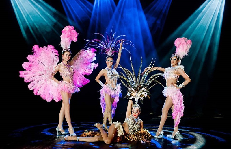 Simon Cabaret Show mang đến nhiều show diễn thú vị